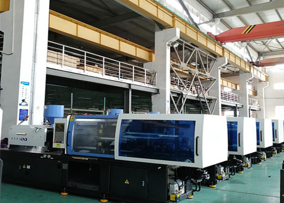 中国 10KWプラスチック プロダクトを製造するための高速射出成形機械 工場